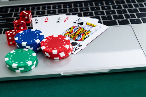 Live blackjack table on burger slot with dealer and multi-camera studio setup