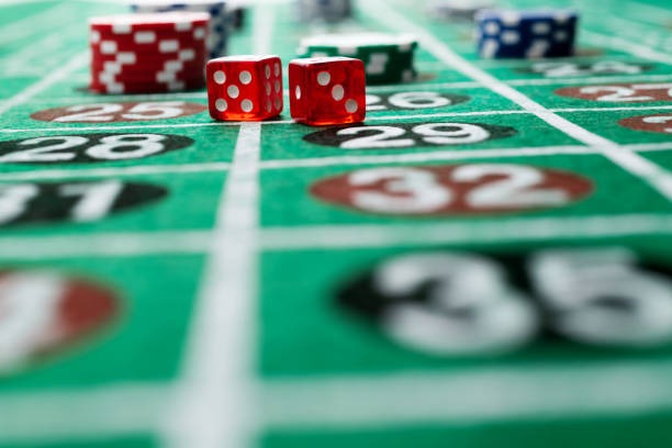 burger slot mobile interface showing Sic Bo table selection and live dealer stream
